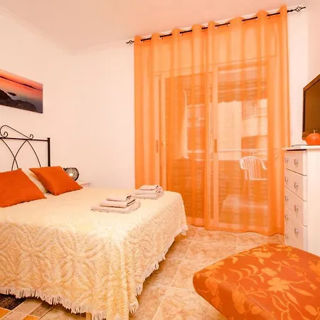 Victoria Playa Apartment *